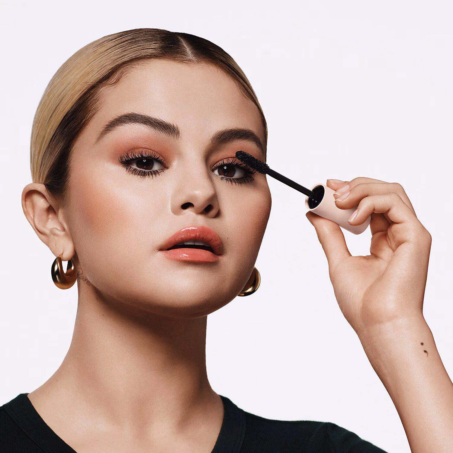 Perfect Strokes Universal Volumizing Mascara