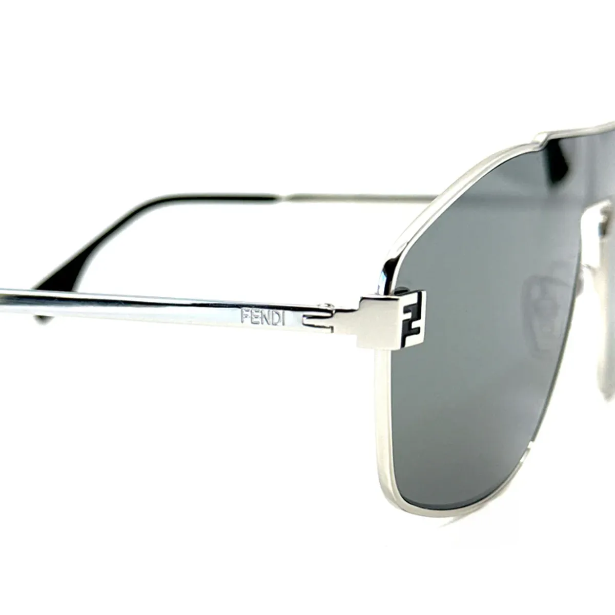 Fendi FE 40129U-16C-Id
