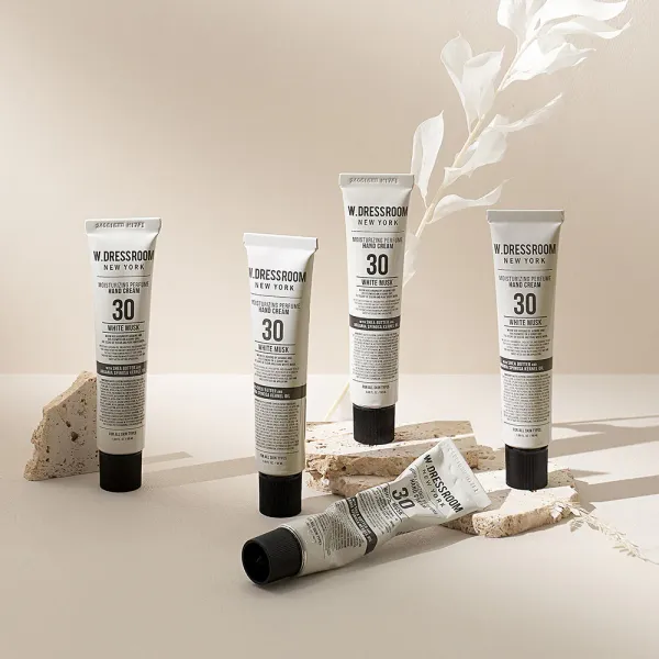 W.Dressroom Moisturizing Perfume Hand Cream No.30 White Musk  20ml