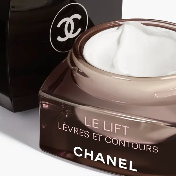 LE LIFT LIP AND CONTOUR CARE - Smooths - Firms - Plumps